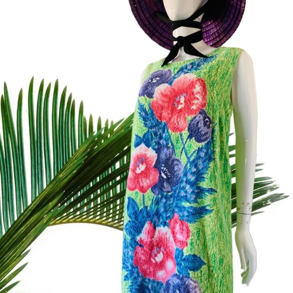 Sold Vintage 60’s Terry Cloth Tropical Shift Dres